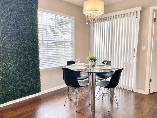Building Photo - Westwood Boulevard, Orlando, FL 32821 - 2 ...