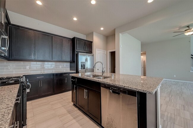 Building Photo - 2559 Terrace Point Dr
