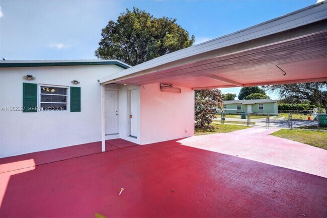 Building Photo - 10325 SW 149th Terrace