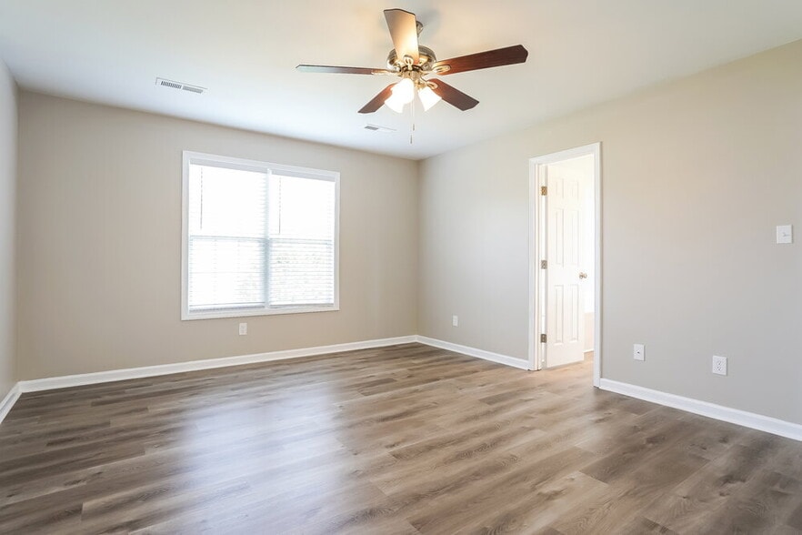 Building Photo - 247 Mayors Ln