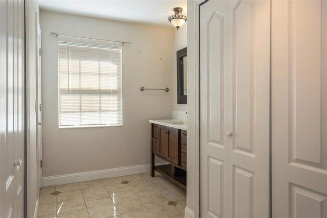 Building Photo - 66 Westminster Dr