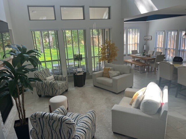 Building Photo - 111 Dorado Sky Ct