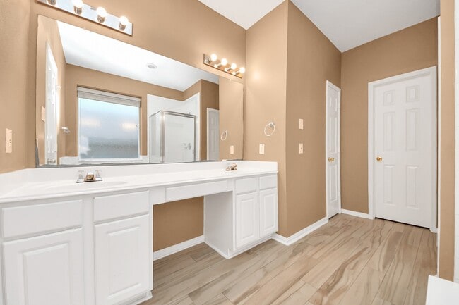 Building Photo - 4703 Zachary Ln