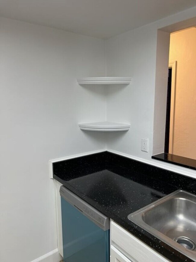 Building Photo - 5745 SW 10th Pl