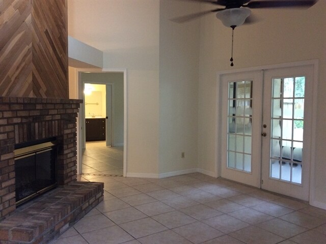 Building Photo - 1806 Waterbeach Ct