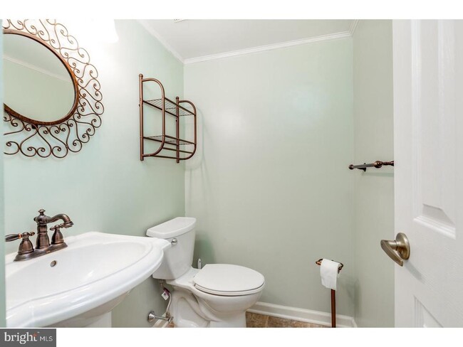 Building Photo - 164 Kettlebrook Dr