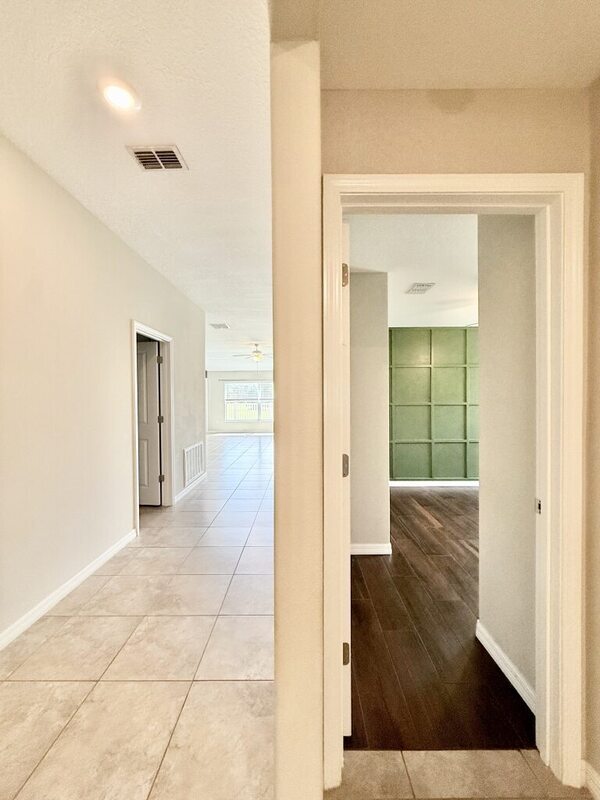 Building Photo - 17134 White Mangrove Dr