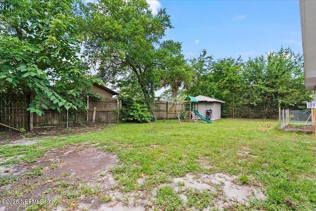 Building Photo - 11634 Marina Dr