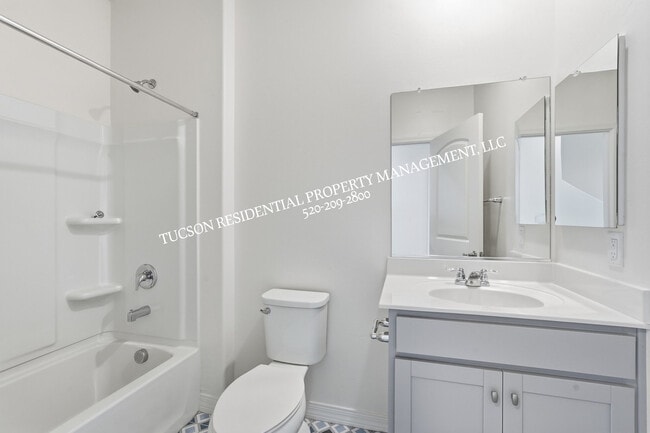 Building Photo - 7842 S New Strike Way