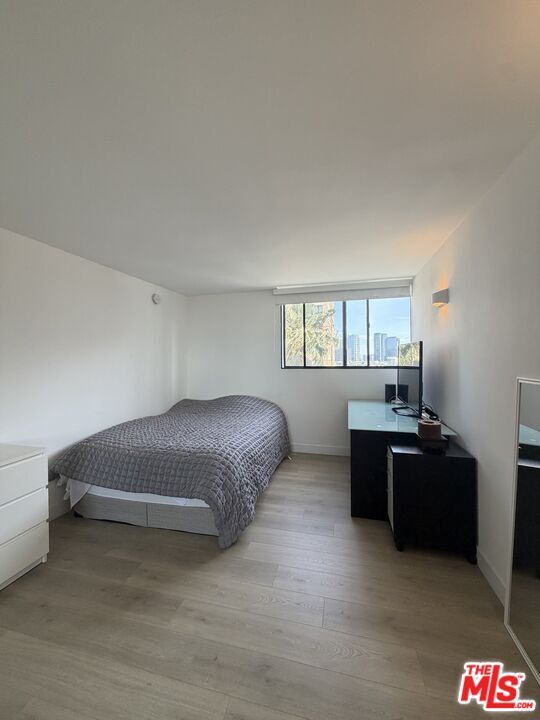 Building Photo - 10535 Wilshire Blvd