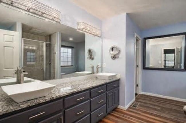 Building Photo - 3 Bedroom with Garage! HOA PAID!
