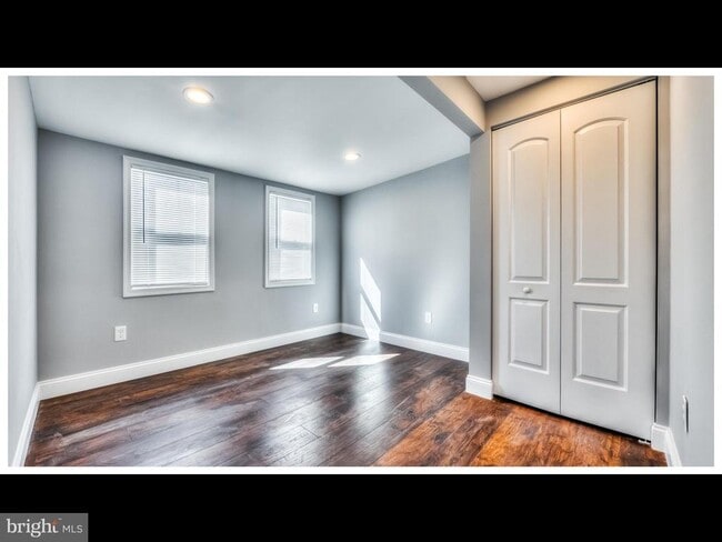 Building Photo - 502 S Highland Ave