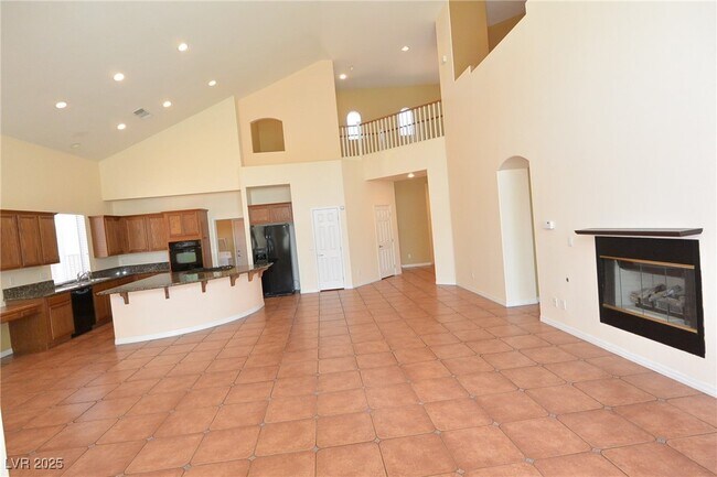 Building Photo - 983 Roseberry Dr