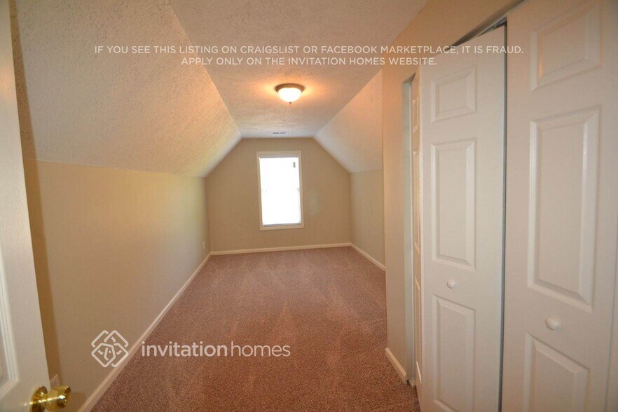 Building Photo - 2604 Carolina Ct