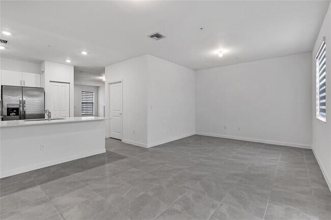 Building Photo - 260 SW 159th Way