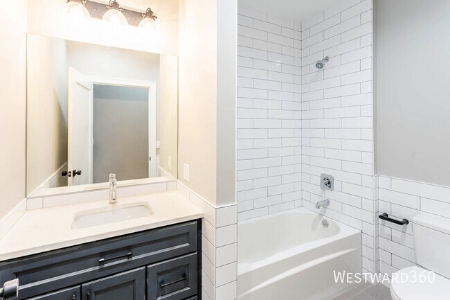 Building Photo - 1470 Webster-201