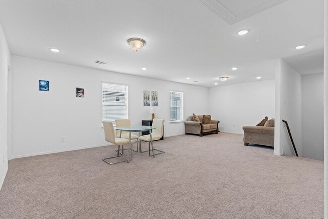 Building Photo - 9658 Caney Trails Rd