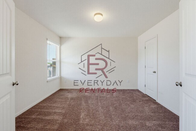 Building Photo - 6705 Black Springs Dr