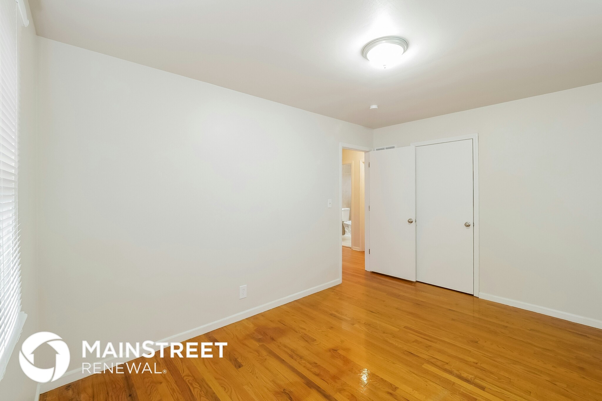 Building Photo - 513 Melrose St