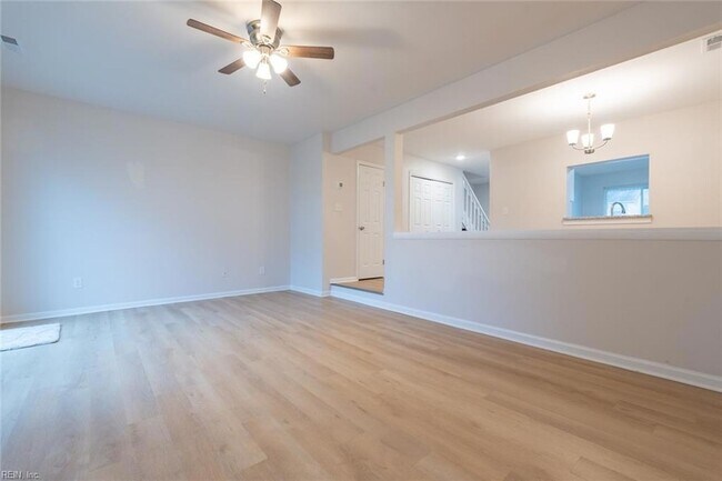 Building Photo - 1567 Sword Dancer Dr