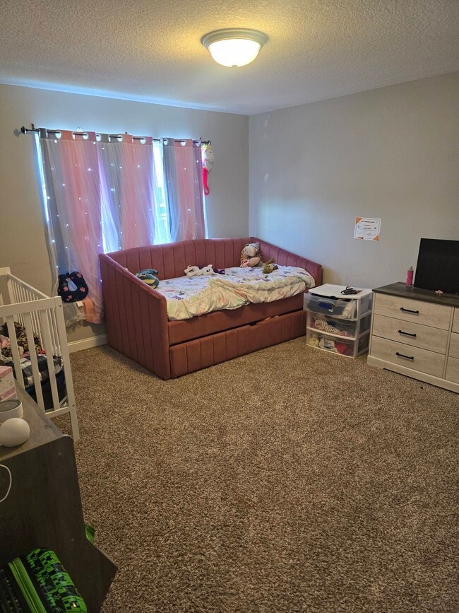 Building Photo - 504 Wyckfield Way