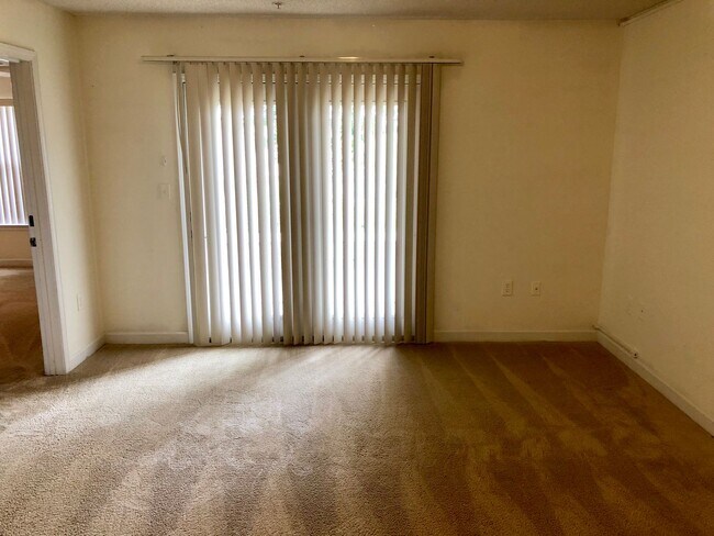 Building Photo - 431 Harts Cove Way