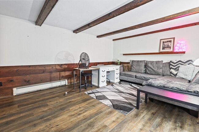 Building Photo - 138 Wildwood Cir