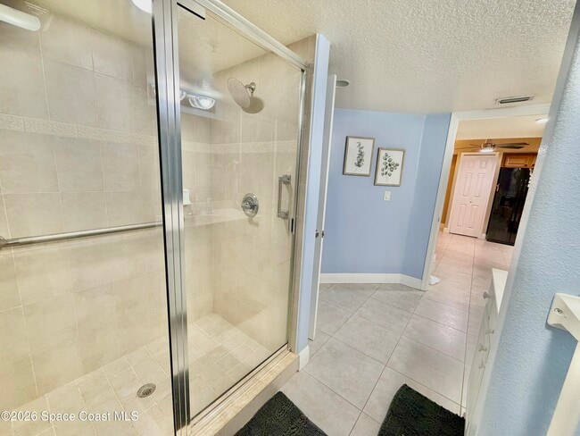 Building Photo - 551 Casa Bella Dr