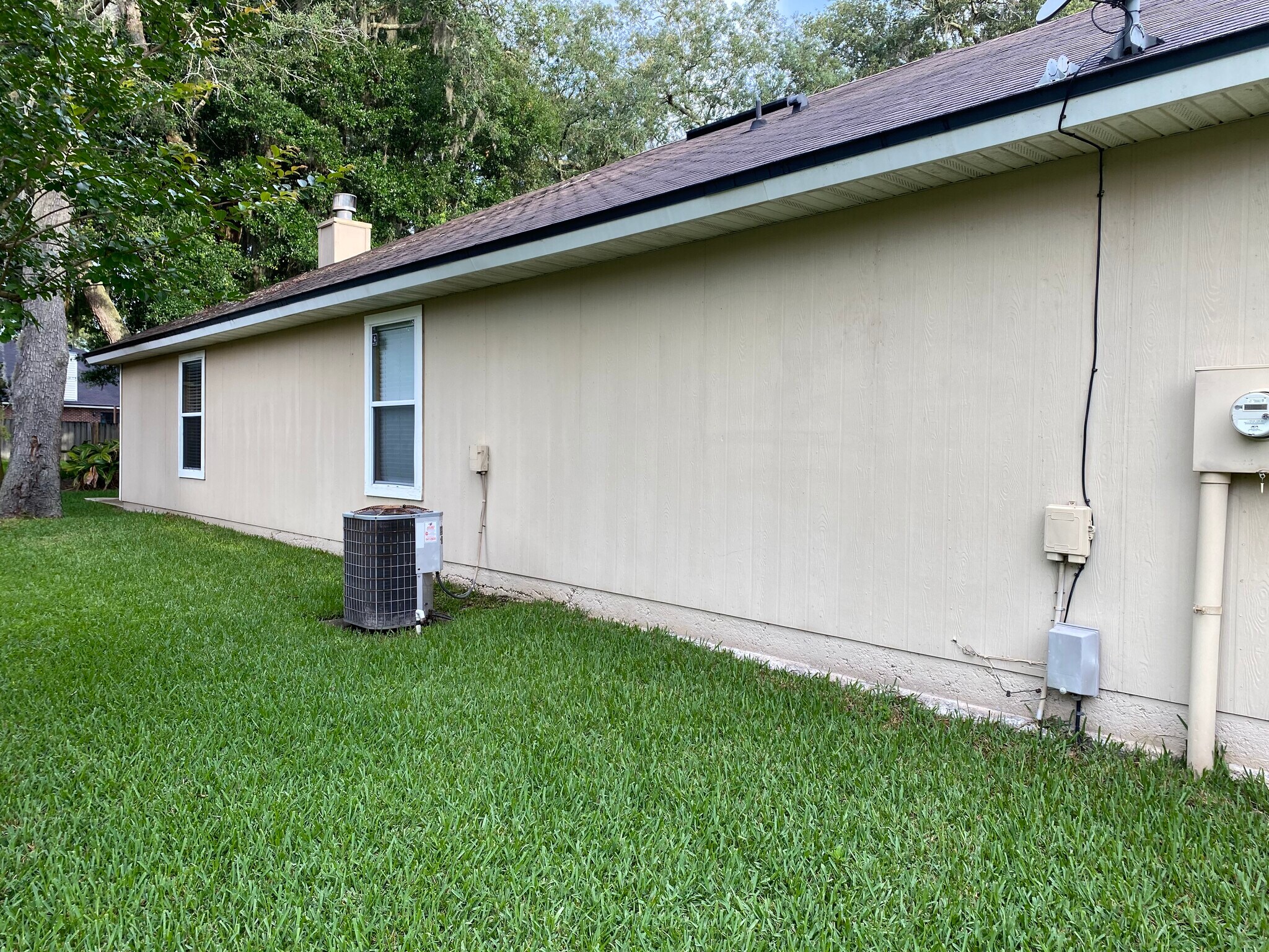 Side of Home - 1410 Soaring Flight Way
