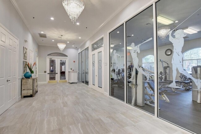 Building Photo - 6129 Heliconia Rd