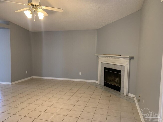 Building Photo - 2952 Raines St