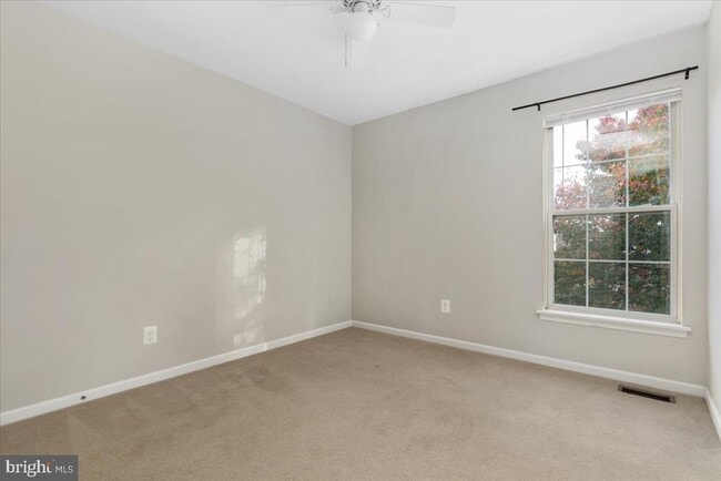 Building Photo - 18688 Potomac Station Dr