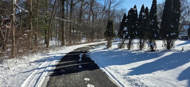 Building Photo - 56 Millspaugh Ln