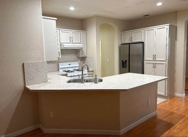 Building Photo - 9209 Silverdale Ct