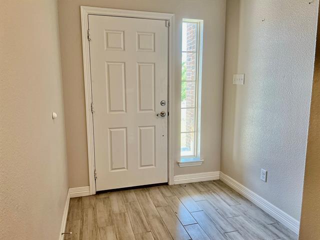 Building Photo - 110 Frank St