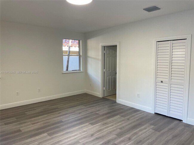 Building Photo - 2840 Shipping Ave