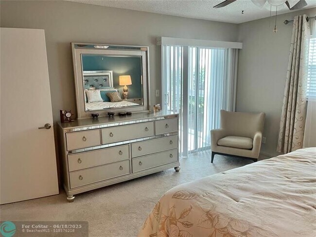 Building Photo - 3301 Aruba Way