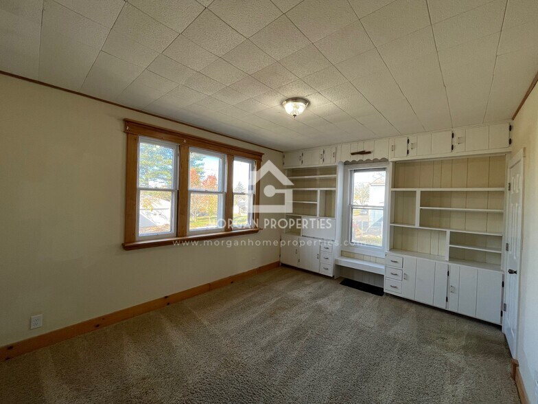 Building Photo - 902 Vine St