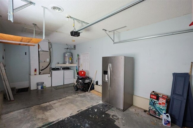 Building Photo - 207 12th Ave S