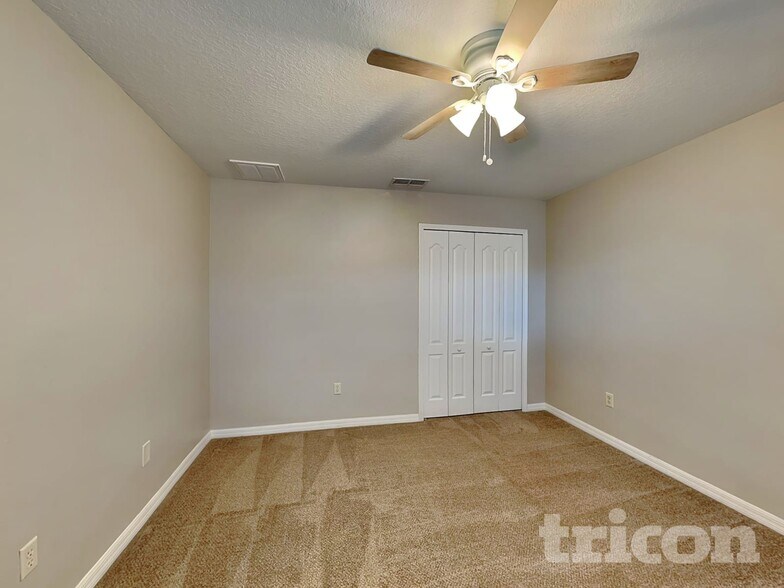 Building Photo - 14556 Edgemere Dr