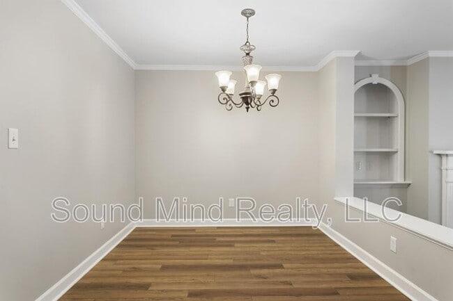 Building Photo - 112 Lomond Ln