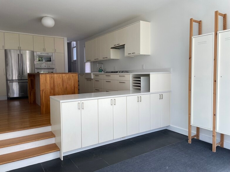 Kitchen + Mudroom/Sunroom Addition - 5025 York Ave S