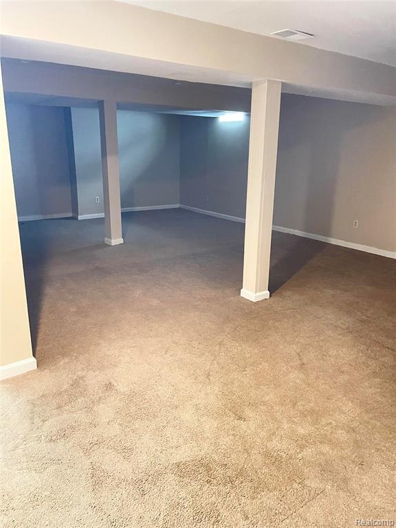 Building Photo - 1215 Oaklawn Dr