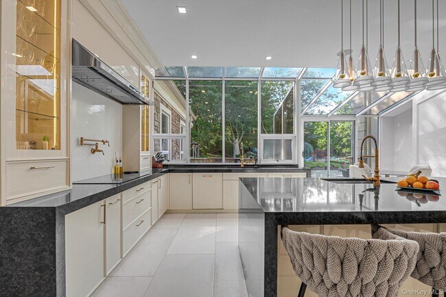 Building Photo - 55 Coves Run