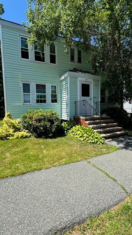 Building Photo - 31 Safford St