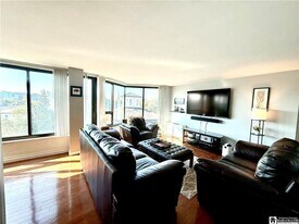 Building Photo - 849 Delaware Ave