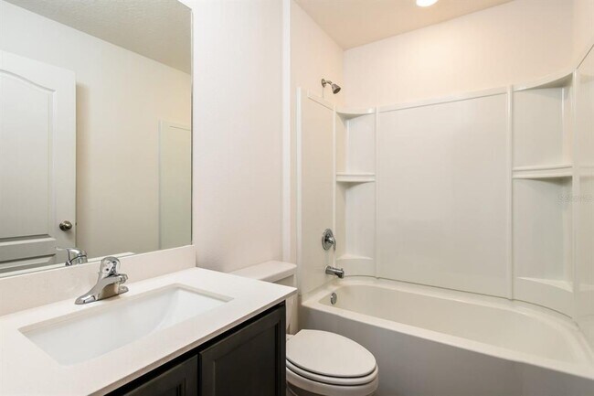 Building Photo - 505 Kensington View Dr