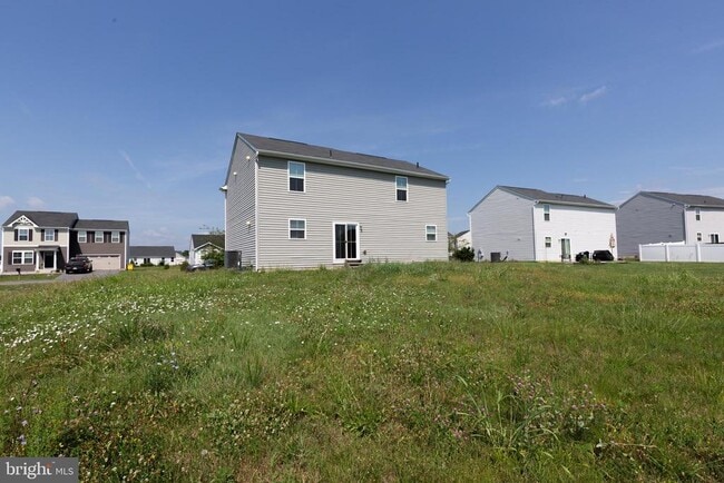 Building Photo - 228 Chandlers Glen Dr