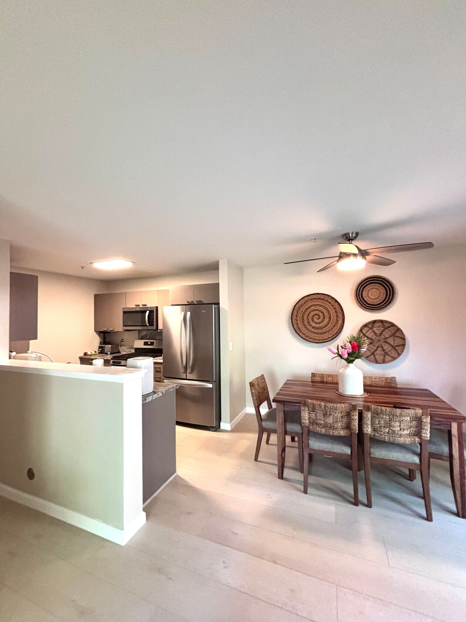 Building Photo - 58 Kihalani St