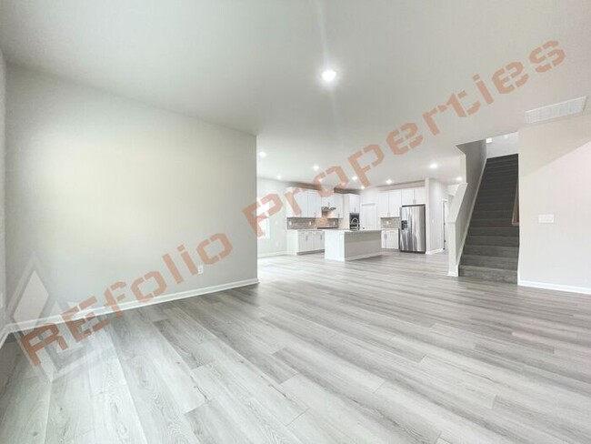 Building Photo - Beautiful Brand New 4 Bedroom, 2.5 Bathroo...